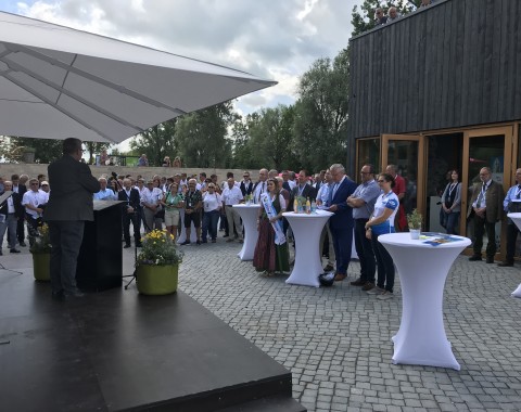 Bayerischer Innenminister Joachim Herrmann bei der Einweihung vom Fränkischen WasserRadweg