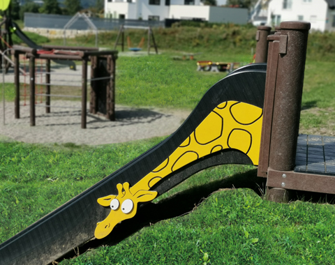 Die Giraffenrutsche: Spiel & Spa&szlig; bei Kindern aller Altersstufen &copy; LAG Region an der Romantischen Stra&szlig;e e. V. Die Giraffenrutsche &ndash; Spielspa&szlig; und Bewegung f&uuml;r Kinder aller Altersgruppen &copy; LAG Region an der Romantischen Stra&szlig;e e. V.