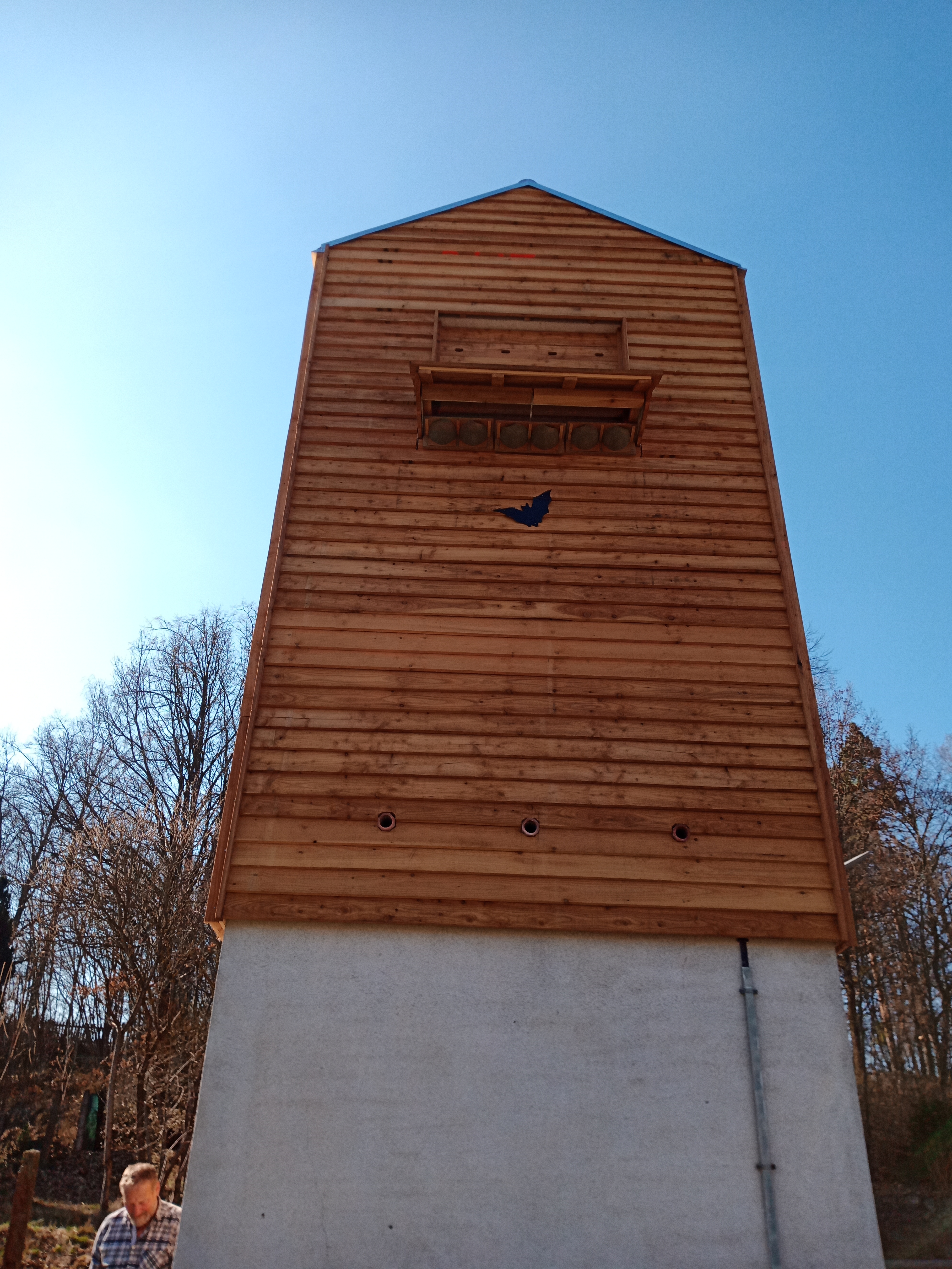 Trafostation als Artenschutzturm in Steinsfeld-Ellwingshofen